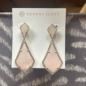 Kendra Scott Alexa pink quartz gold earring
